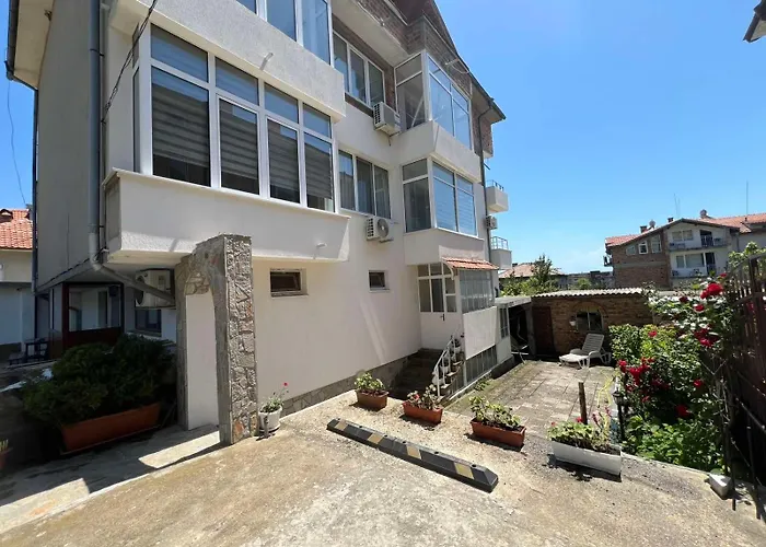 Luxury Saint George Beauty And Style *